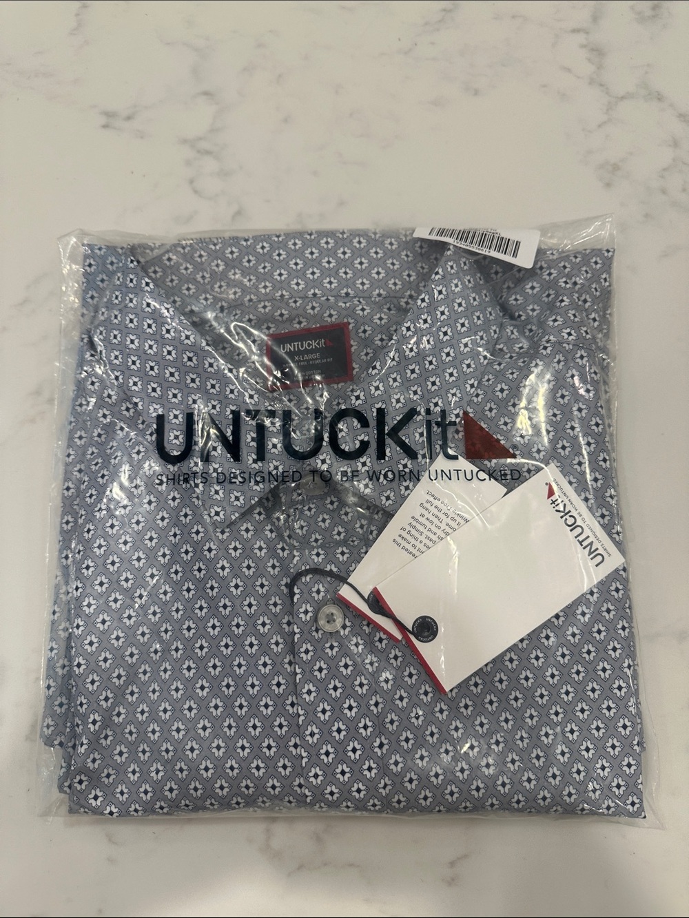 UNTUCKit Men's Short-Sleeve Button-Down Shirt - Gray Geometric Print - Picture 11 of 11